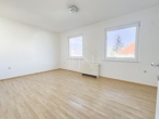 Schlafzimmer - Helle 2‑Zimmer-​Wohnung mit Gartennutzung