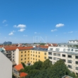 Ausblick Balkon - Dachgeschosswohnung mit Weitblick! 3‑Zimmer Wohnung mit XL Dachterrasse