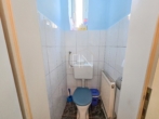 Toilette mit Fenster - Bieterverfahren | Sofortkauf möglich – 89&nbsp;m² Wohnung nahe U1 Troststraße