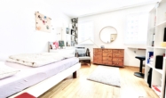 Schlafzimmer 2 - Traumaussicht! Loggia-Wohnung mit vielen Extras – Fernblick – Pool – Sauna – Fitness!