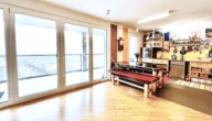 Küche - Traumaussicht! Loggia-Wohnung mit vielen Extras – Fernblick – Pool – Sauna – Fitness!