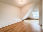 Schlafzimmer - Sonnenterrasse & Wohnkomfort! 2‑Zimmer Wohnung mit Klimaanlage und Terrasse