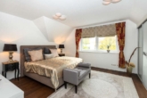 Einrichtungsbeispiel- Schlafzimmer - Großzügige Paarwohnung mit Dachterrasse-zentral gelegen-eigener KFZ Stellplatz-grandioser Fernblick