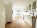 Küche - Charmantes Einfamilienhaus mit Garten, Pool & Terrasse