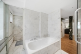 Badezimmer 1 (en suite) - Stephansdom im Blick – Exklusive Designerresidenz im Herzen Wiens