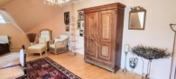 Schlafzimmer 3 - Rarität – moderne Villa – 2.711 m² großer Grund, Weinkeller, Sauna uvm.