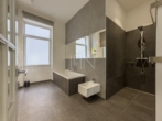 Badezimmer - Altbauliebe trifft Wiener Klassik – 124m² Stil und Eleganz im 4. Bezirk