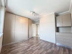 Zimmer 2 - Moderne, sonnige 3‑Zimmer-​Wohnung mit 50m² Dachterrasse