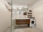Badezimmer - Nähe Schönbrunn! Helle 3‑Zimmer-Wohnung mit Loggia zum Wohlfühlen
