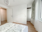 Schlafzimmer 1 - Nähe Schönbrunn! Helle 3‑Zimmer-Wohnung mit Loggia zum Wohlfühlen