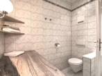 Badezimmer und WC - Single‑, Pärchen- oder Anlage-Wohnung + Ruhe, Grünblick und Gartennutzung neben Palais Schönburg!