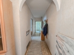Vorraum - Pärchentraum! 2‑Zimmer-​Wohnung mit Grünblick in Langenzersdorf zu verkaufen