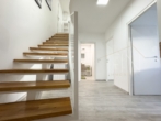 Stiegenabgang - Familienfreundlich & Modern – Maisonette mit Weitblick über Wien und Loggia!