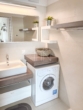 Detail Badezimmer - Ihr Zuhause mit Skyline-​Blick in der Donau City!
